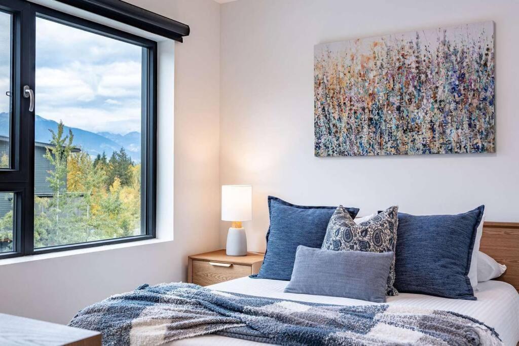 Bluebird Daze By Revelstoke Vacations Exterior foto