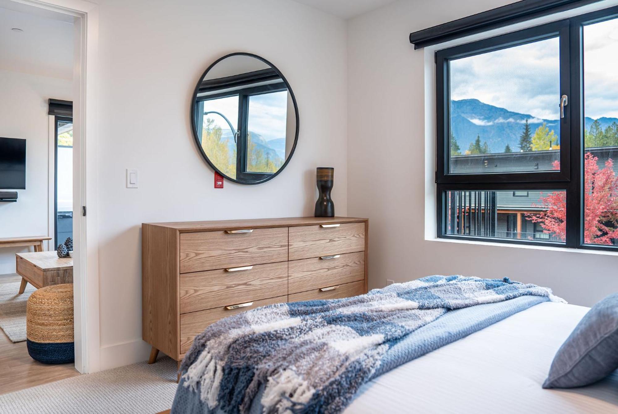 Bluebird Daze By Revelstoke Vacations Exterior foto