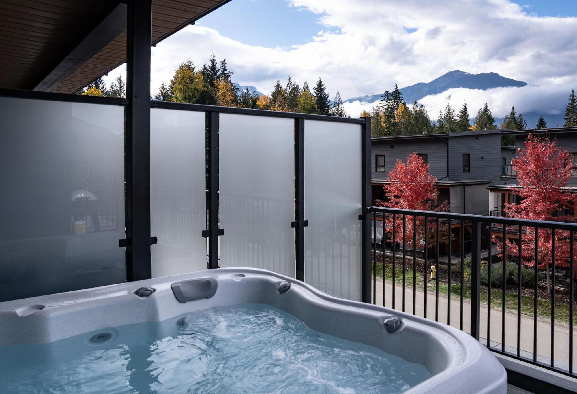 Bluebird Daze By Revelstoke Vacations Exterior foto
